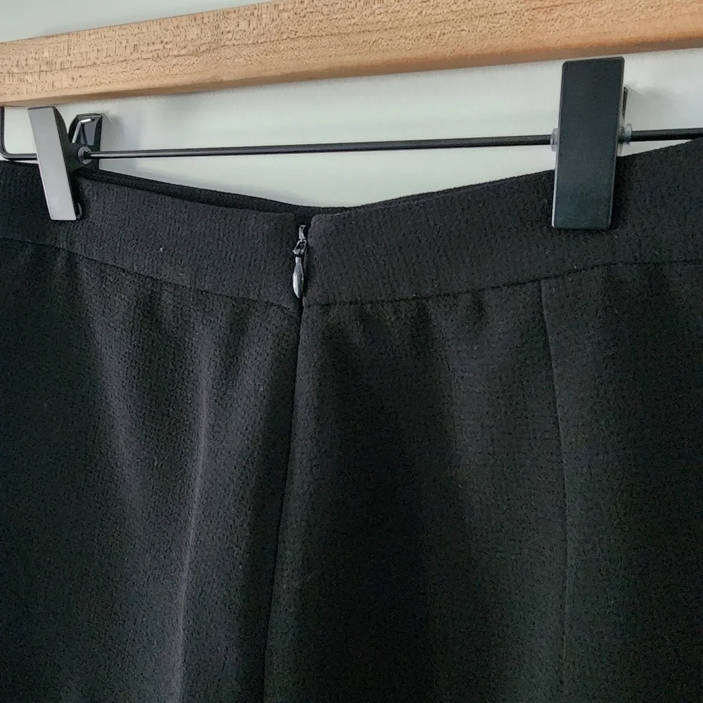 Club Monaco Womens Skirt Size 2 Black Scalloped Hem Mini
